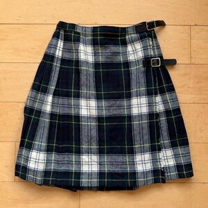 Vintage Archie Brown &‎ Son Plaid Wool Skirt, Buckles, size unknown, kilt, 18 in